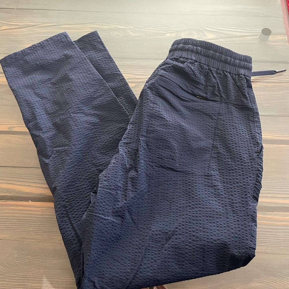 Lululemon Men's seersucker pants